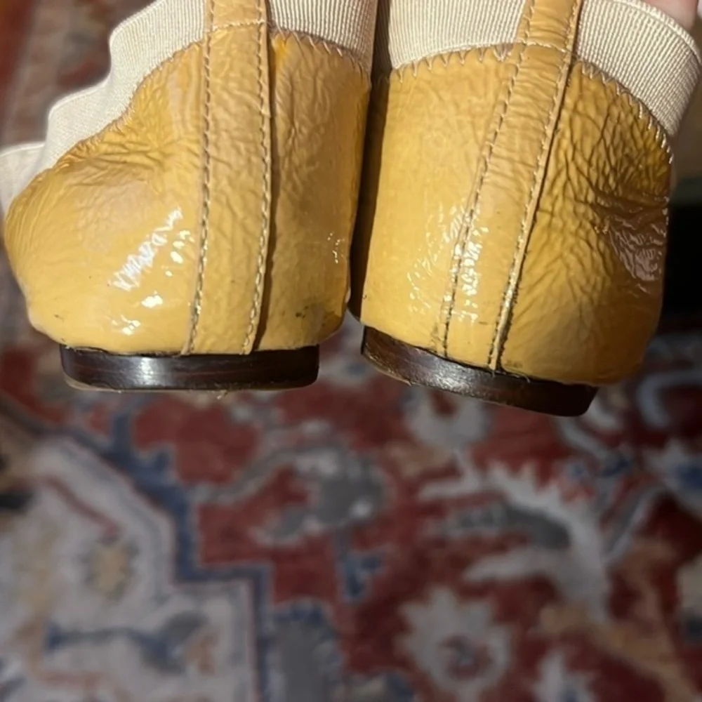 😀🥰TORY BURCH YELLOW SHOES , size8M